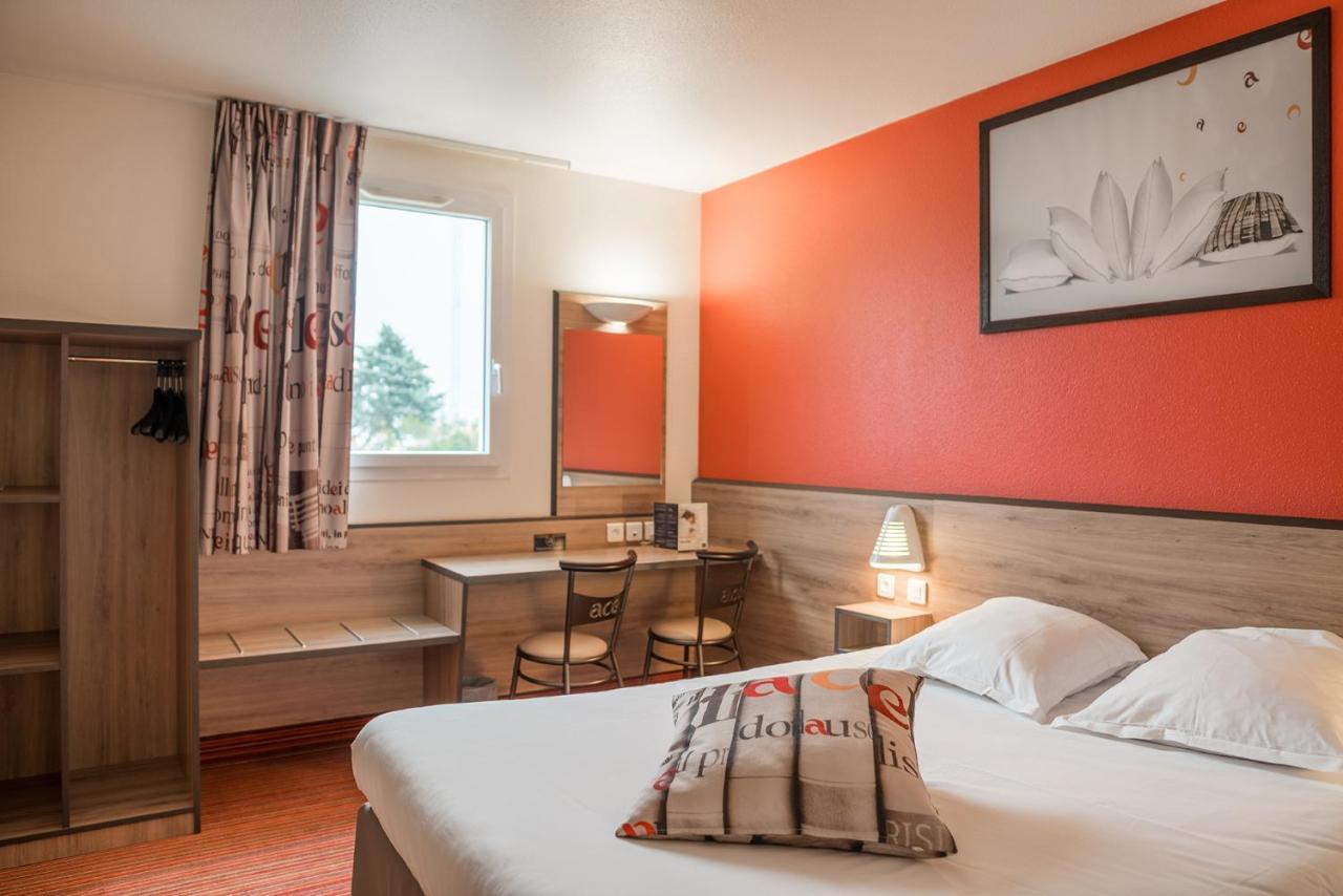 Ace Hotel Bourges Bagian luar foto