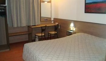 Ace Hotel Bourges Bagian luar foto